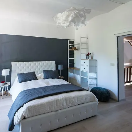 דירה 101 Via Esino אנקונה