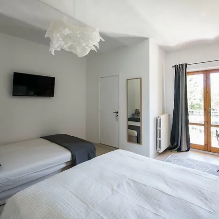 101 Via Esino アパート アンコーナ