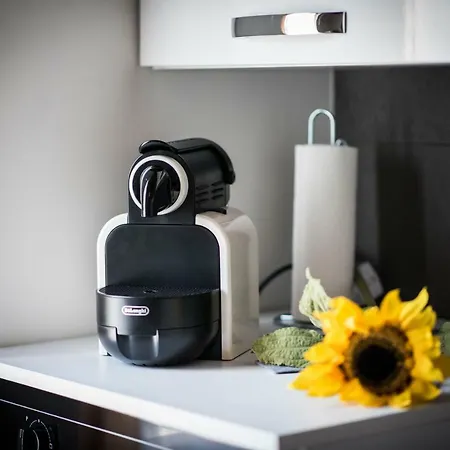 アパート 101 Via Esino